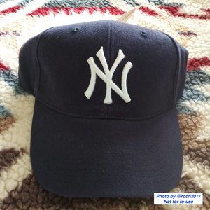 New York Yankees Collectible Genuine Baseball Cap by Twins Enterprise